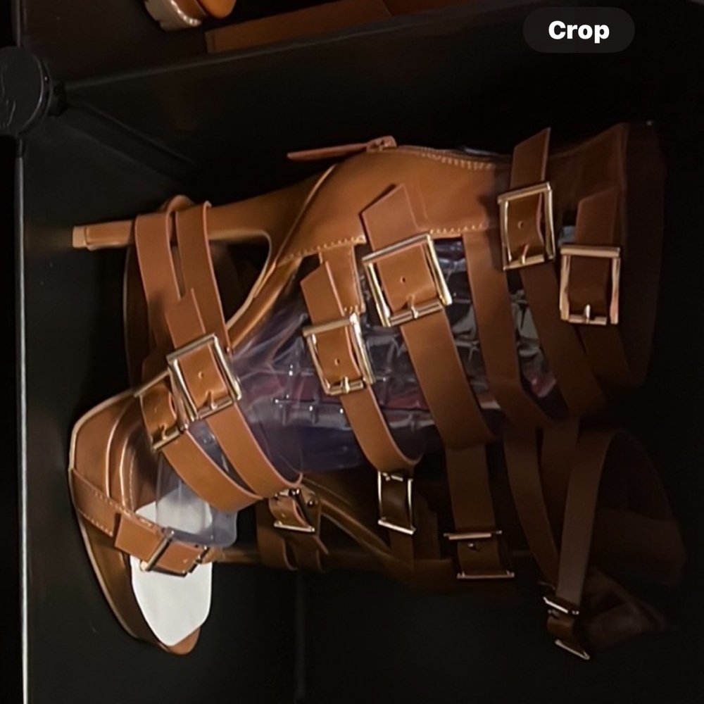 heel sandals, never worn excellent condition no scuff scratches, or marks